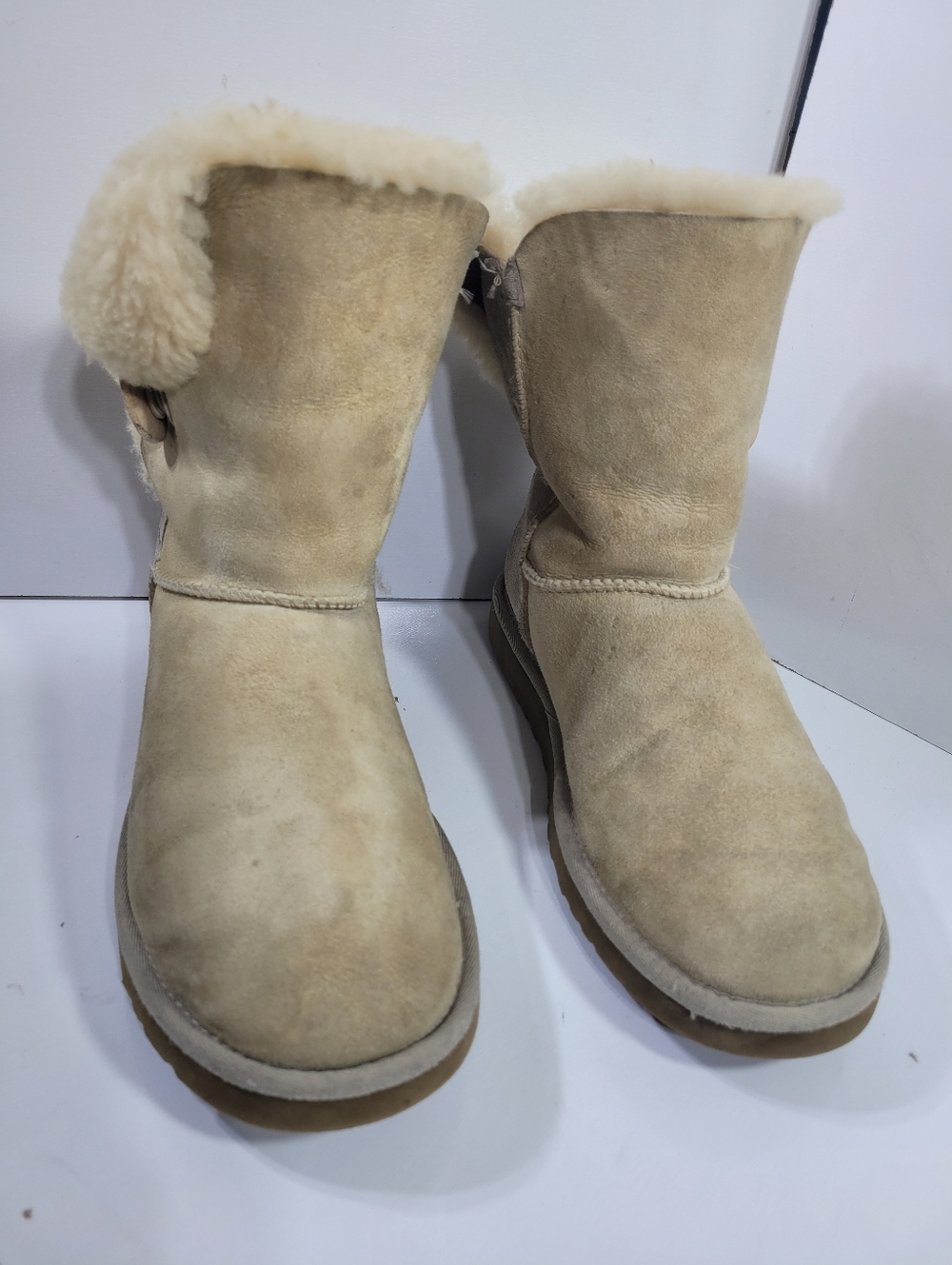 Women's Shearling-Lined Suede Winter Boots - Cream